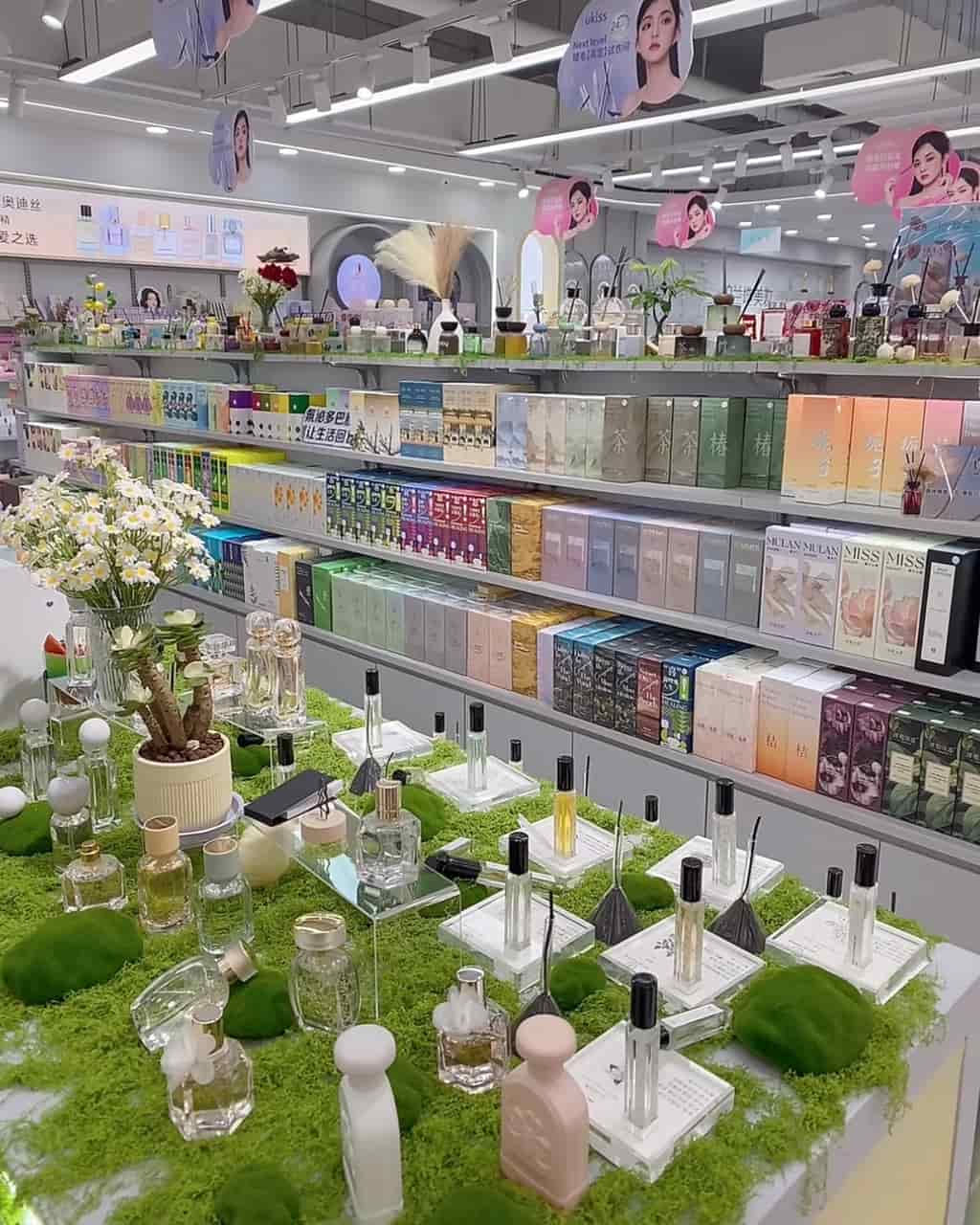 7 Cheap-Looking Perfume Packaging Details Buyers Notice First