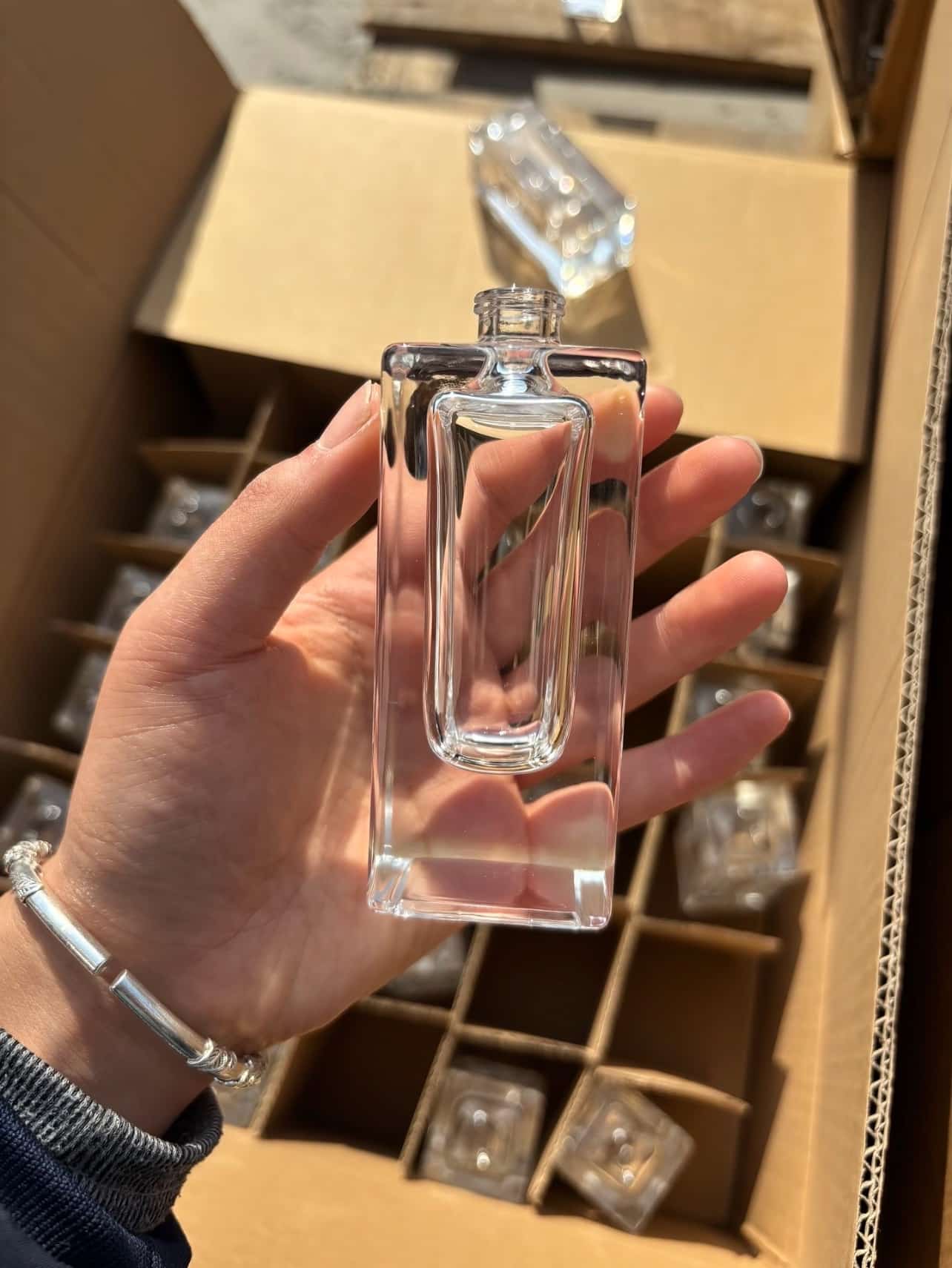 9 Mistakes New Perfume Founders Make Before Their First MOQ