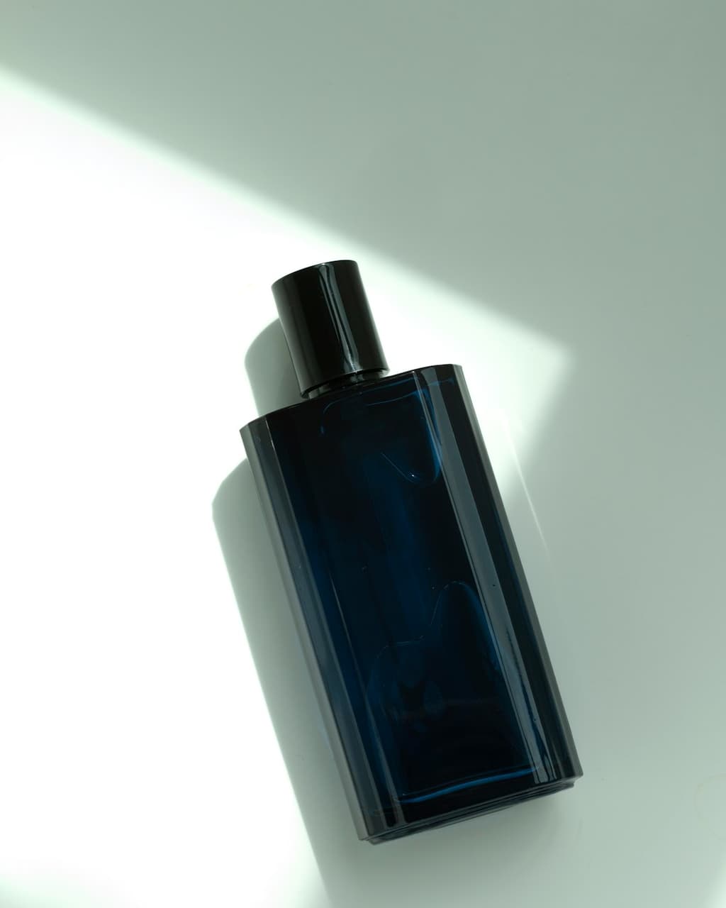 Case Study: Building a 3-SKU Perfume Line With a 1,000-Unit MOQ