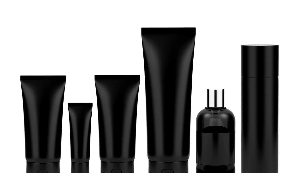 Stock Packaging vs Fully Custom Packaging for Indie Perfume Brands